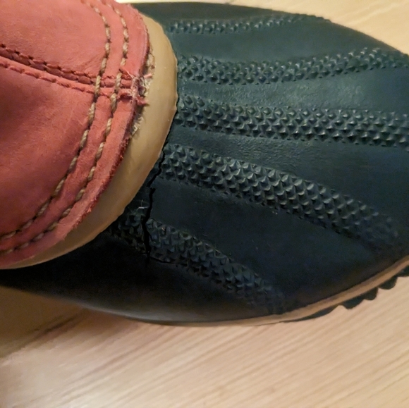 Sorel Out n About Chelsea Boots - Picture 8 of 8